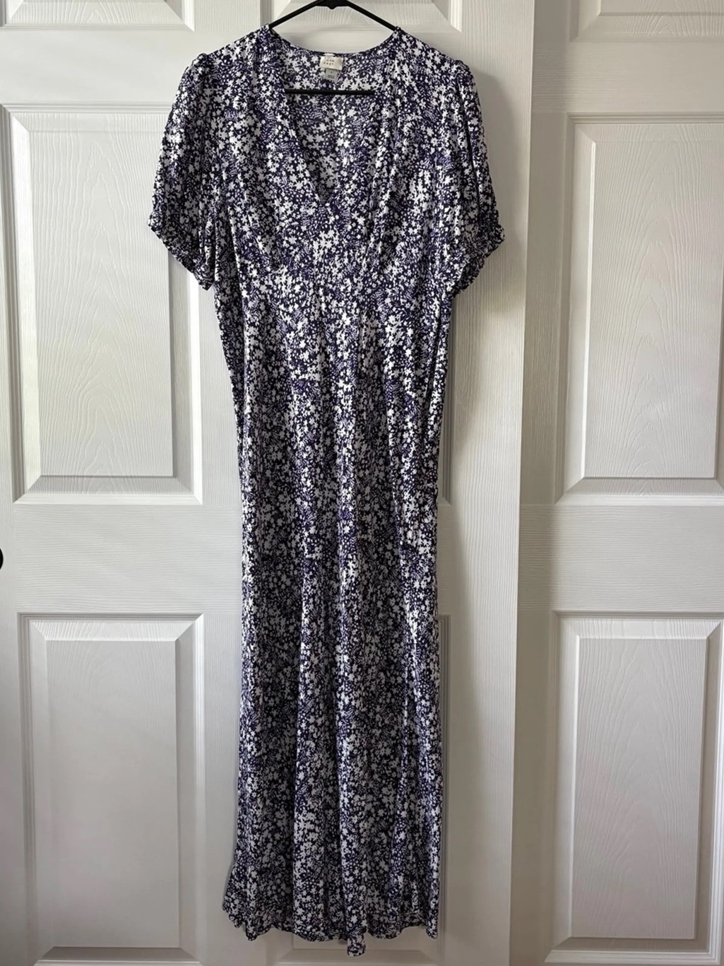 A New Day Navy Floral Midi Dress With White Blossom Print Size Small